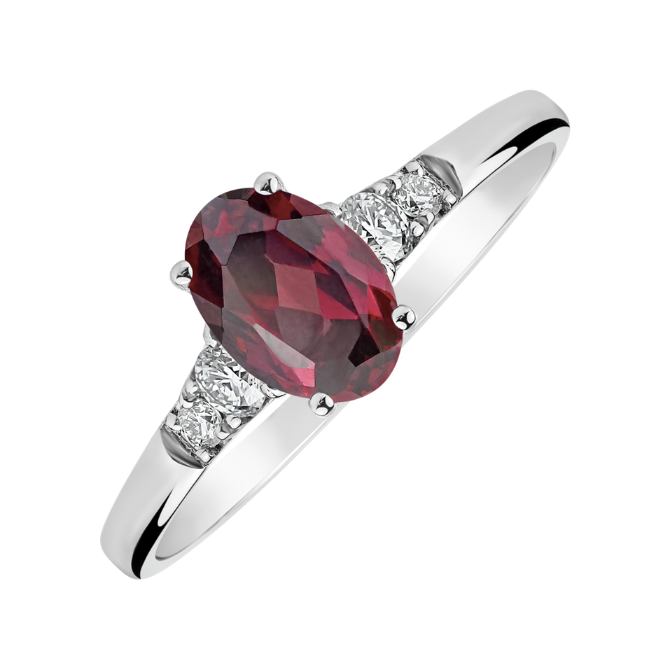 Diamond ring with Rhodolite Melisandra