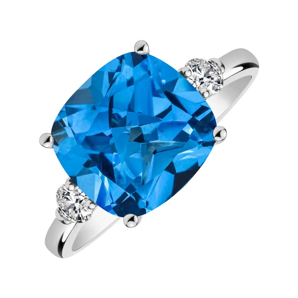 Diamond ring with Topaz The Countess