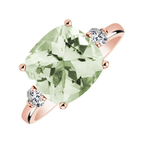 Diamond ring with Amethyst The Countess