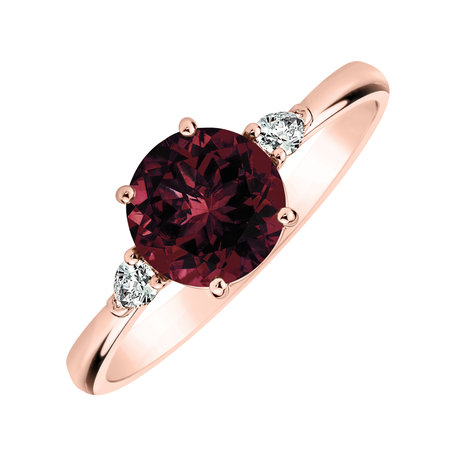 Diamond ring with Rhodolite Majestic Oasis