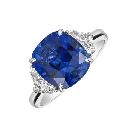 Diamond ring with Sapphire Blizzard Mistress