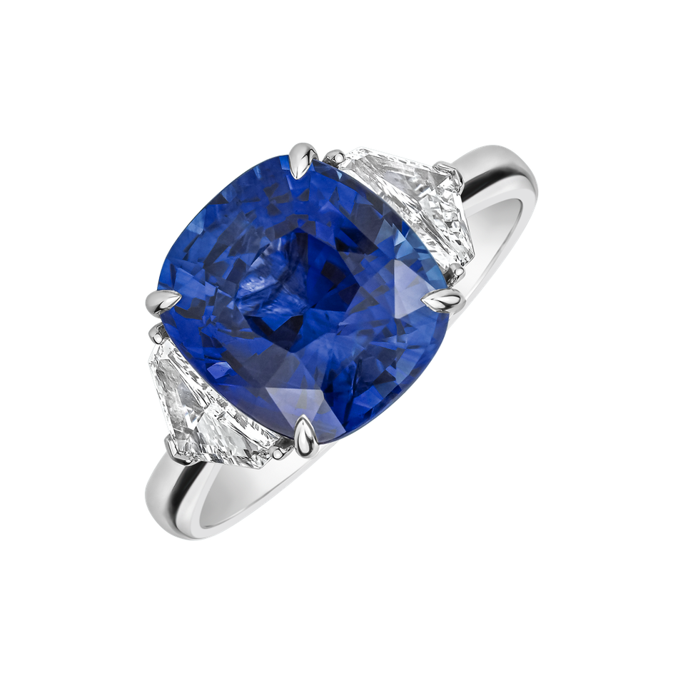 Diamond ring with Sapphire Blizzard Mistress