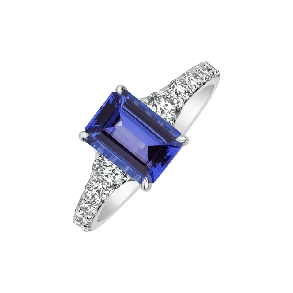 Diamond ring with Tanzanite Majestic Imagination