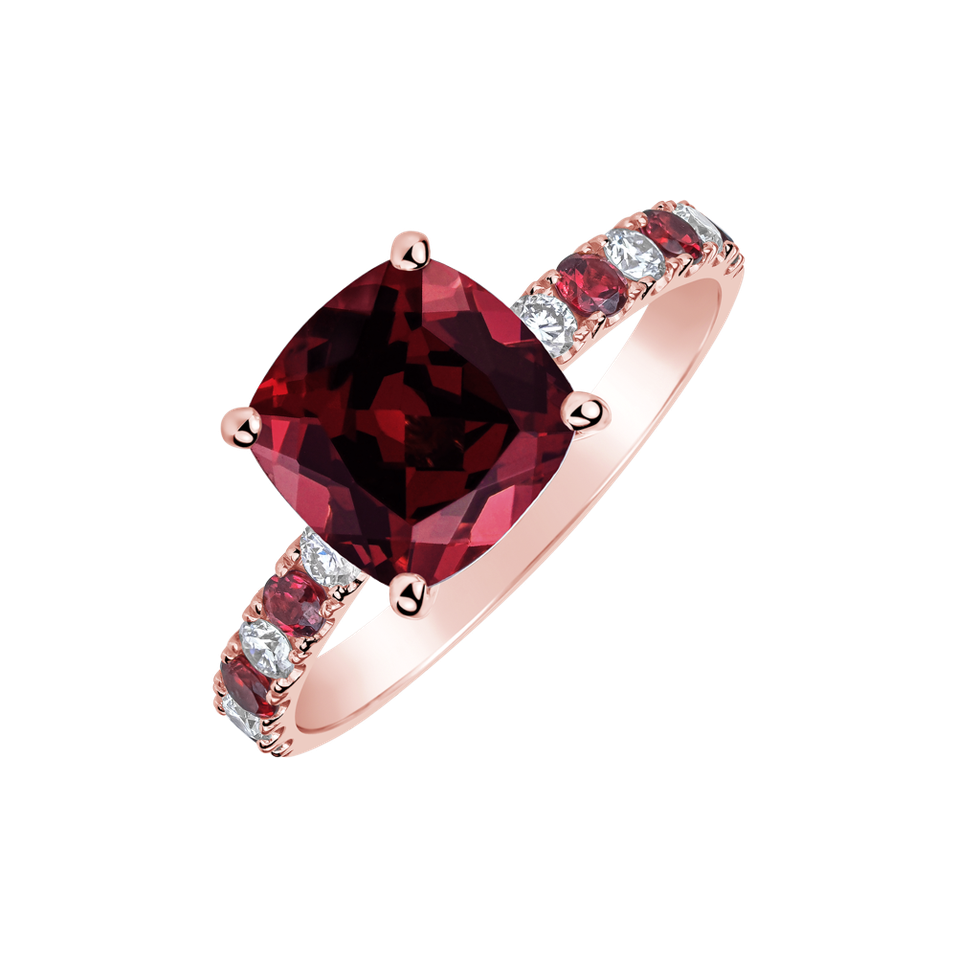 Diamond ring with Rhodolite Imelda