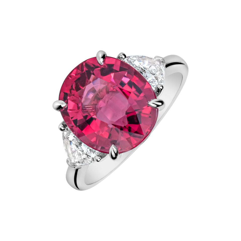 Diamond ring with Tourmaline Velian