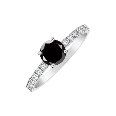 Diamond ring The Dark Queen