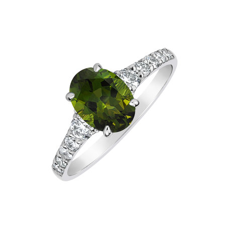 Diamond ring with Tourmaline Shimmering dazzle