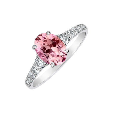 Diamond ring with Tourmaline Shimmering dazzle