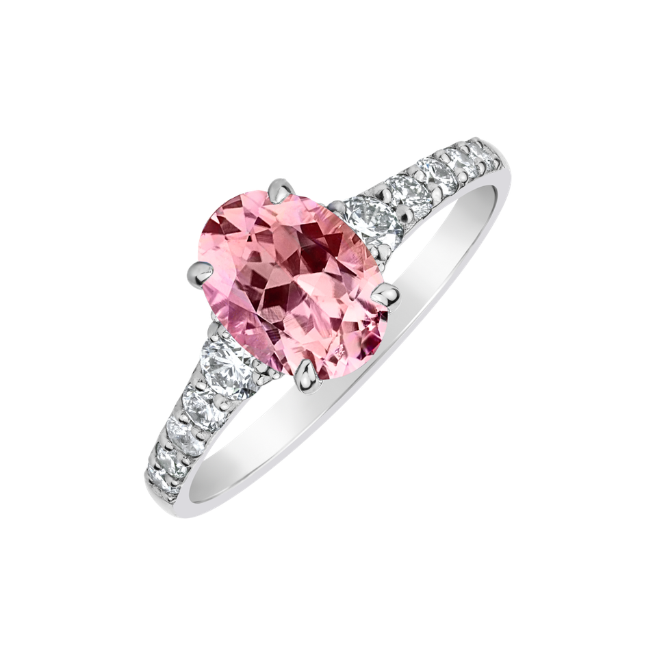 Diamond ring with Tourmaline Shimmering dazzle