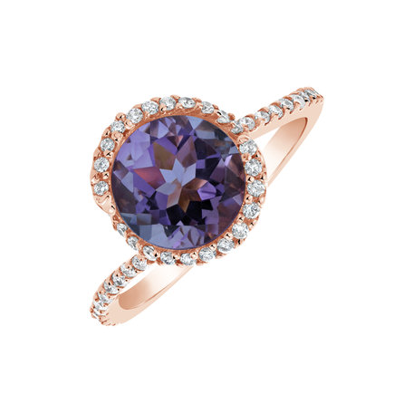 Diamond ring with Amethyst Spira Magica