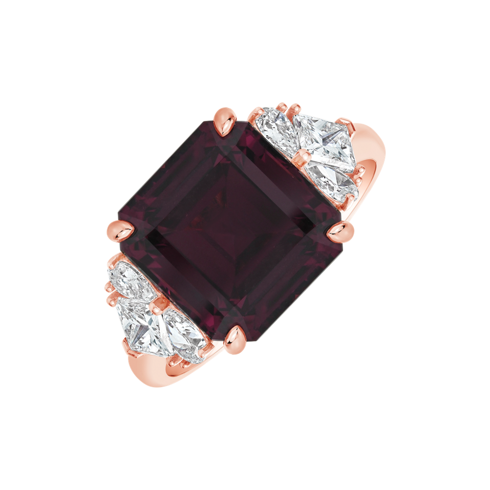 Diamond ring with Rhodolite Vionara
