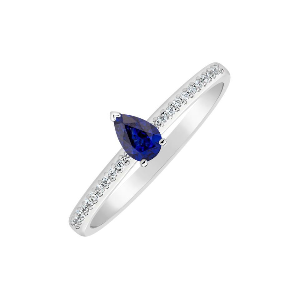 Diamond ring with Sapphire Seriane