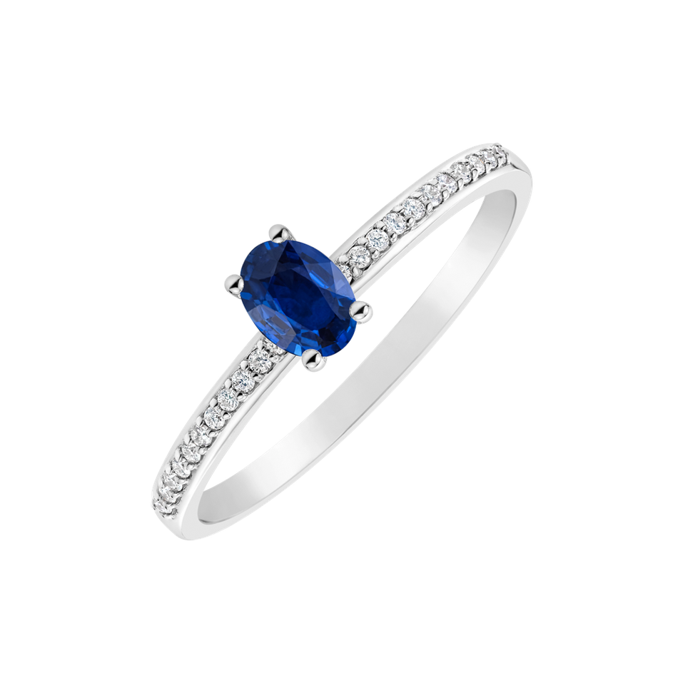 Diamond ring with Sapphire Meliora