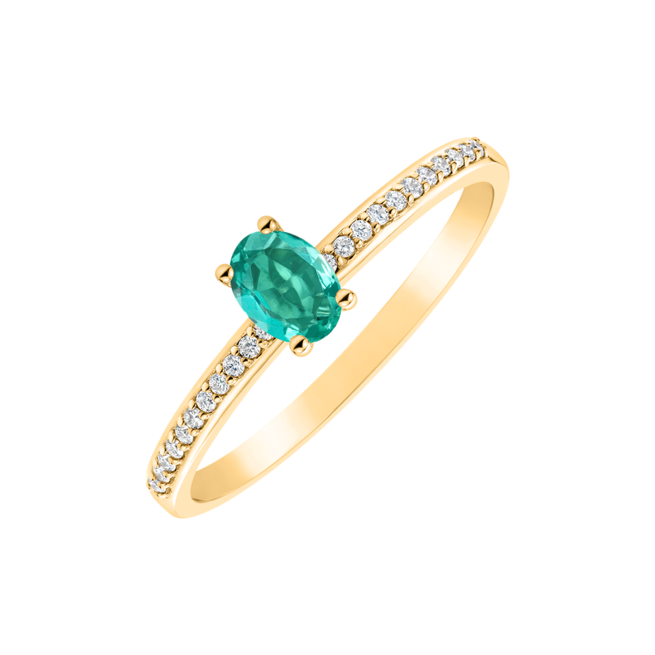 Diamond ring with Emerald Meliora