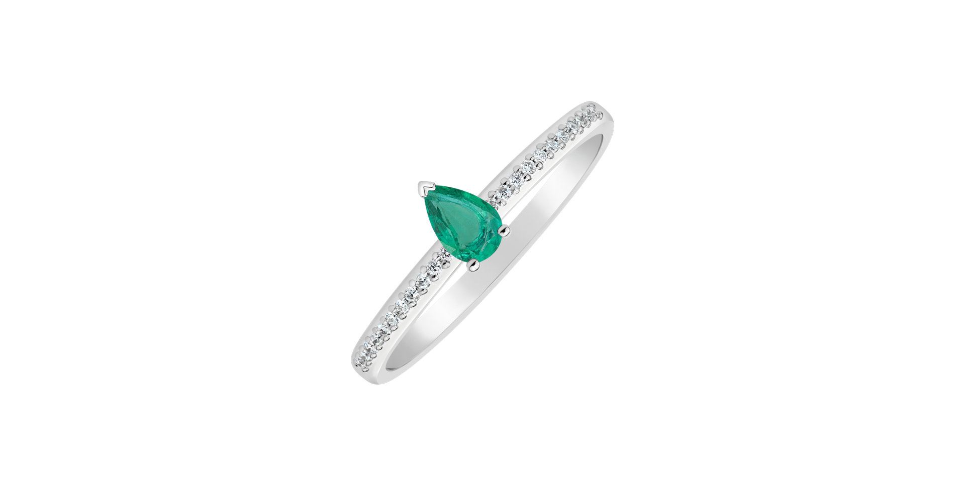 Diamond ring with Emerald Seriane