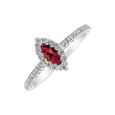 Diamond ring with Ruby Aarliss