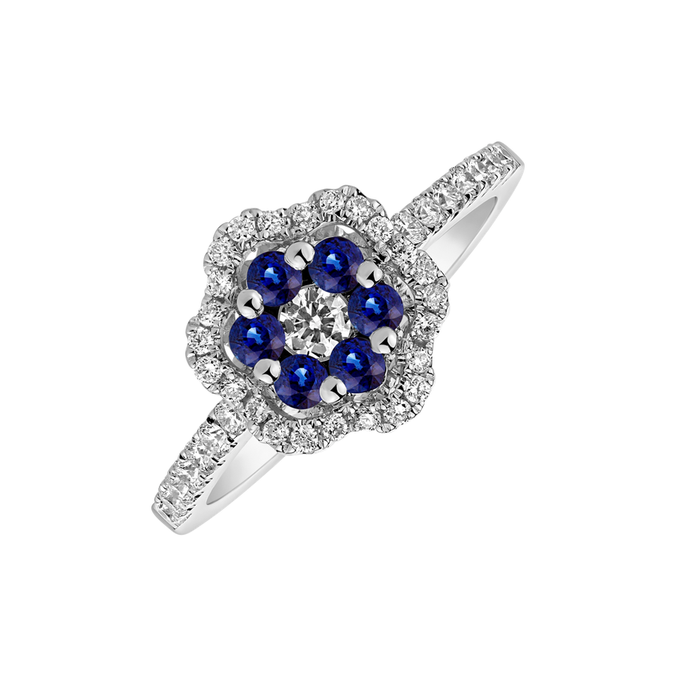 Diamond ring with Sapphire Reign