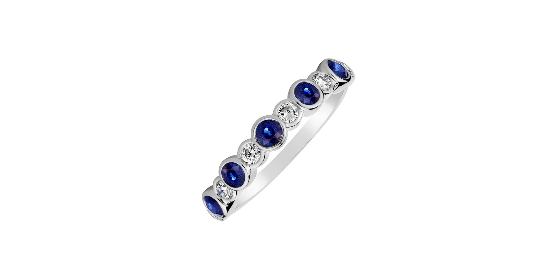 Diamond ring with Sapphire Sapphire Light