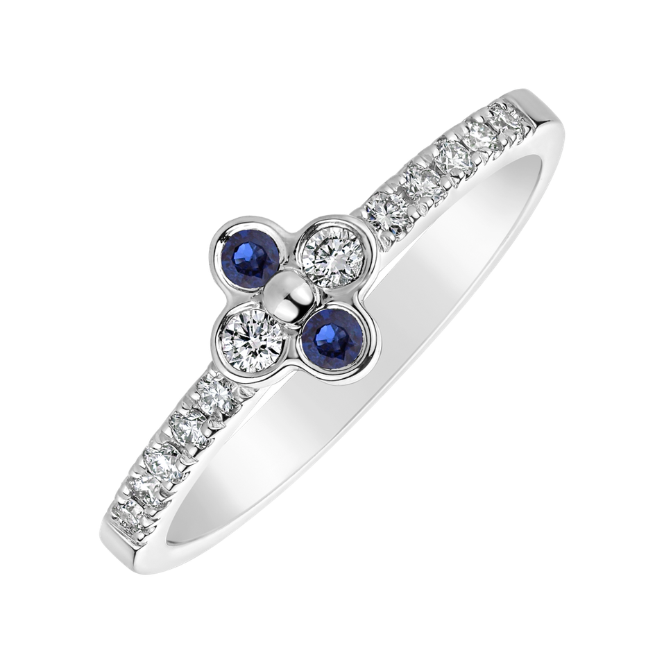 Diamond ring with Sapphire Cloverina