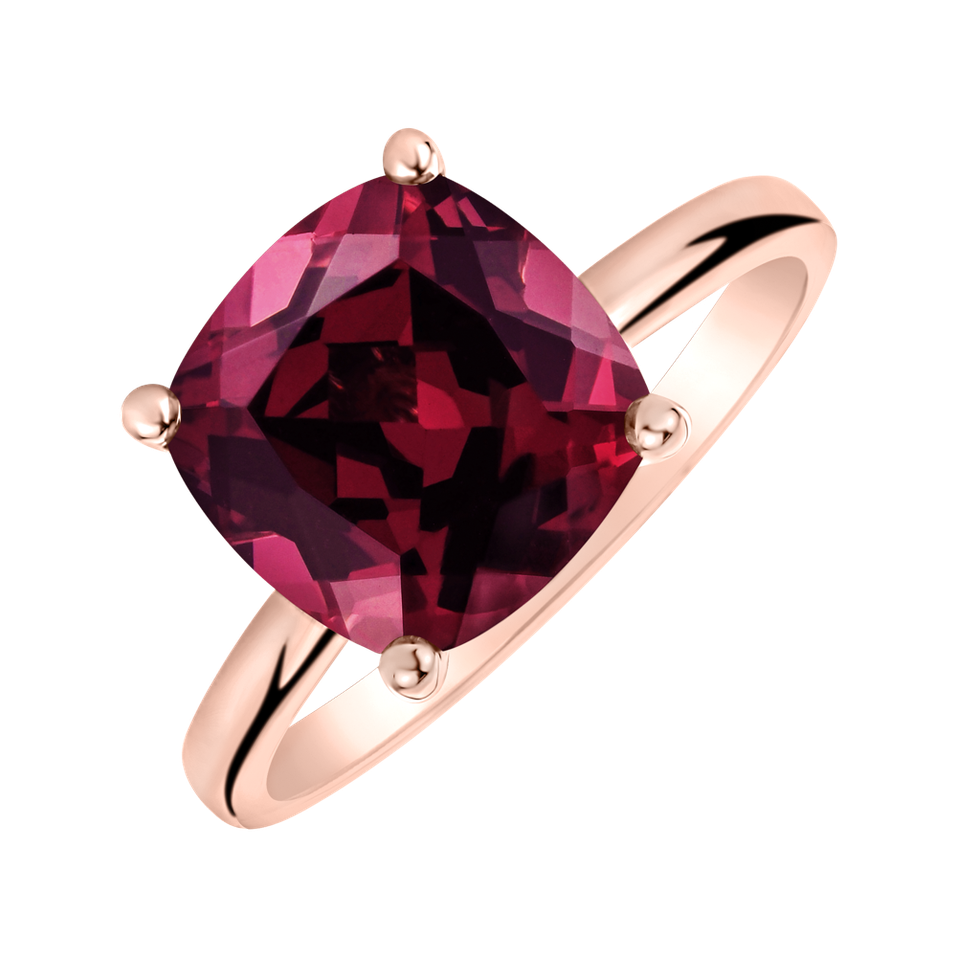 Ring with Rhodolite Bonbon