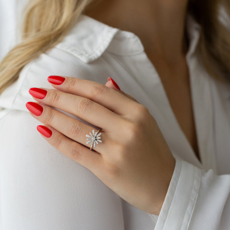 Diamond ring Starflower