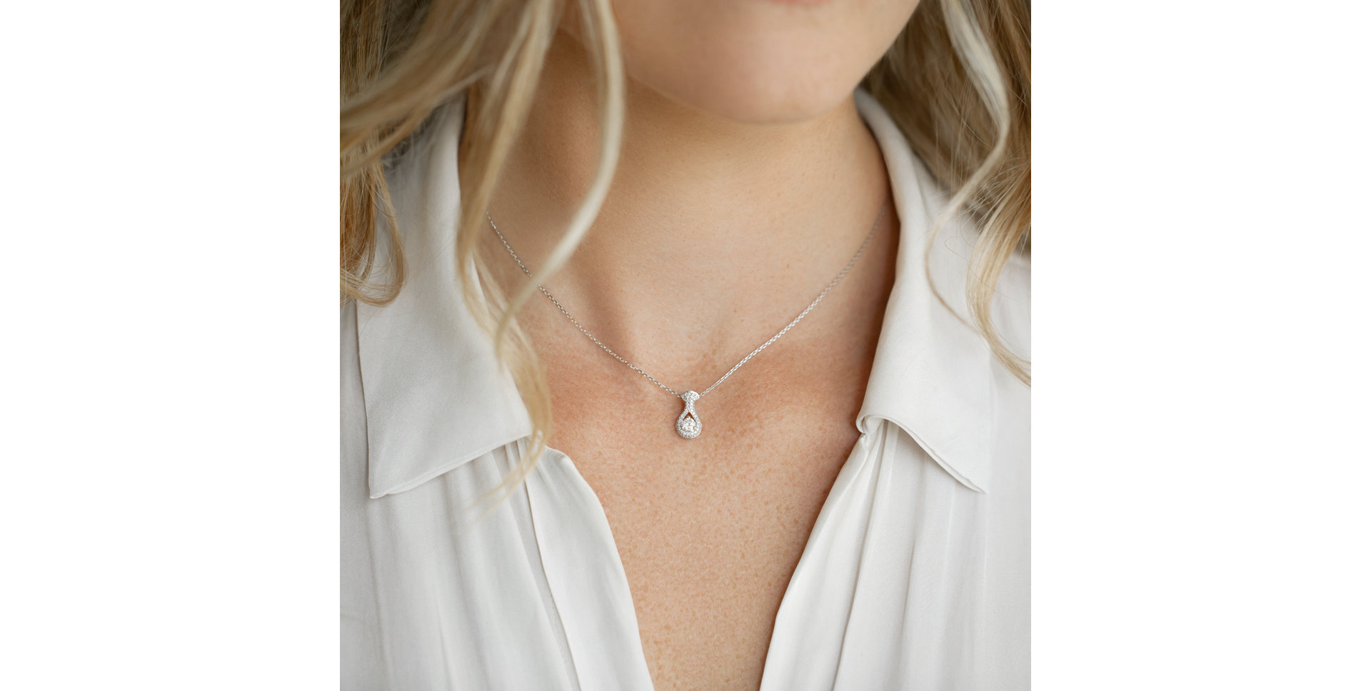 Diamond pendant Glittering Drop