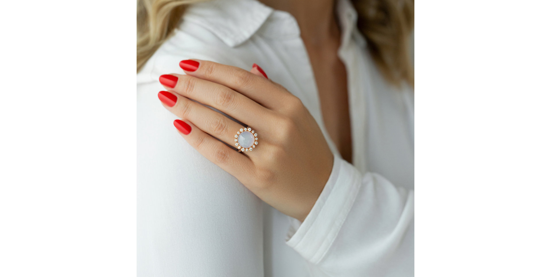 Diamond ring with Chalcedony Divine Drop