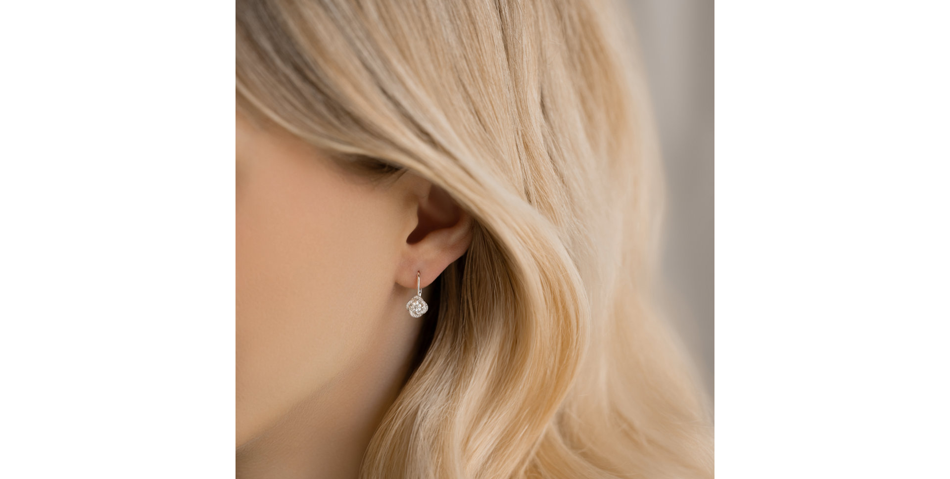 Diamond earrings Sparkling Petals