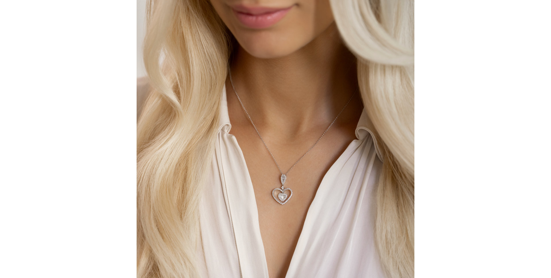 Diamond pendant Love Message
