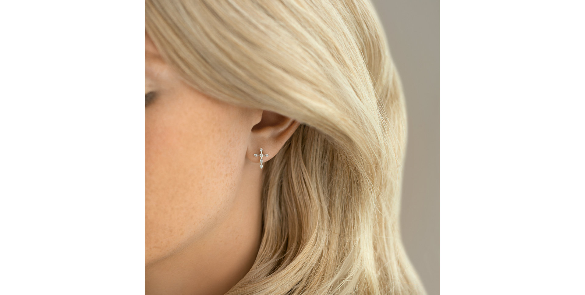 Diamond earrings Passion Cross