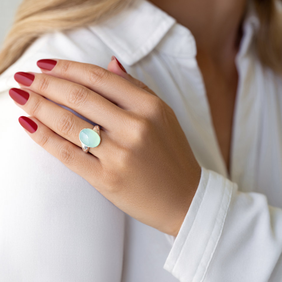 Diamond ring with Chalcedony Gem Spirit