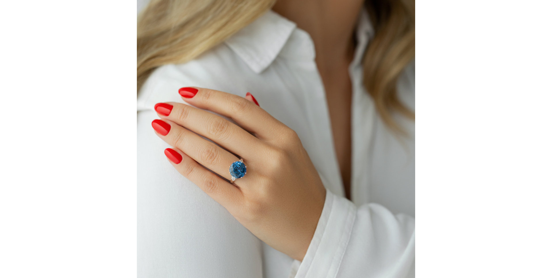 Diamond ring with Tanzanite Magic Gentility