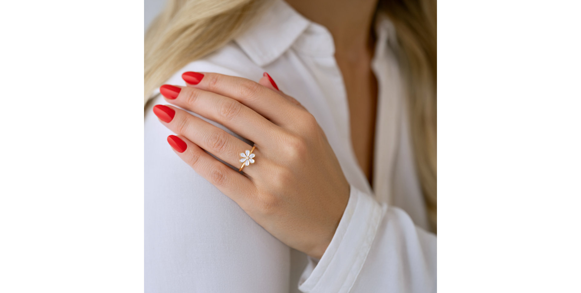 Diamond ring with Pearl Petals & Dreams