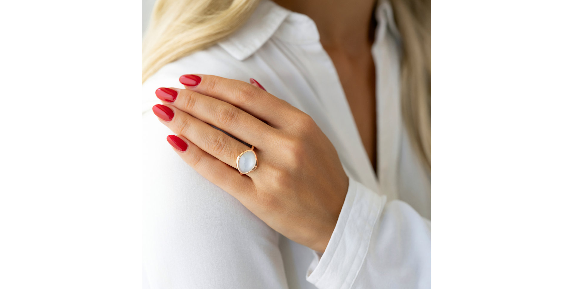 Ring with Moonstone Witching Vesper