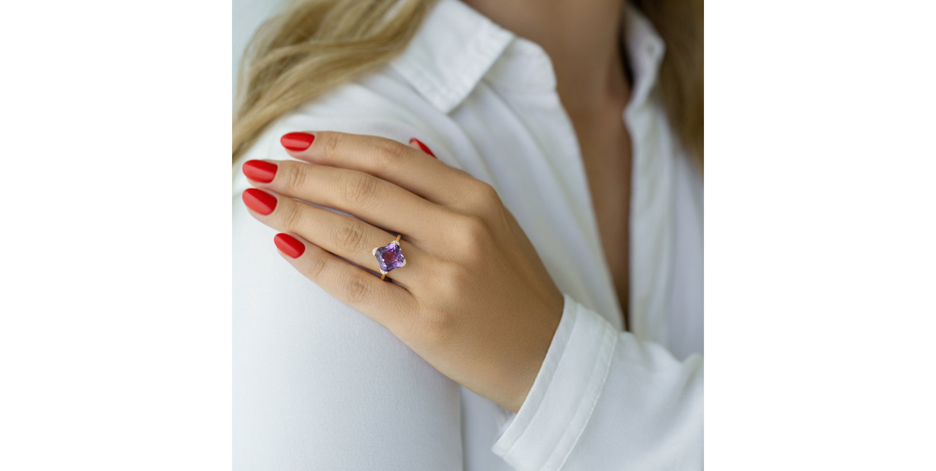 Diamond ring with Topaz Space Stranger