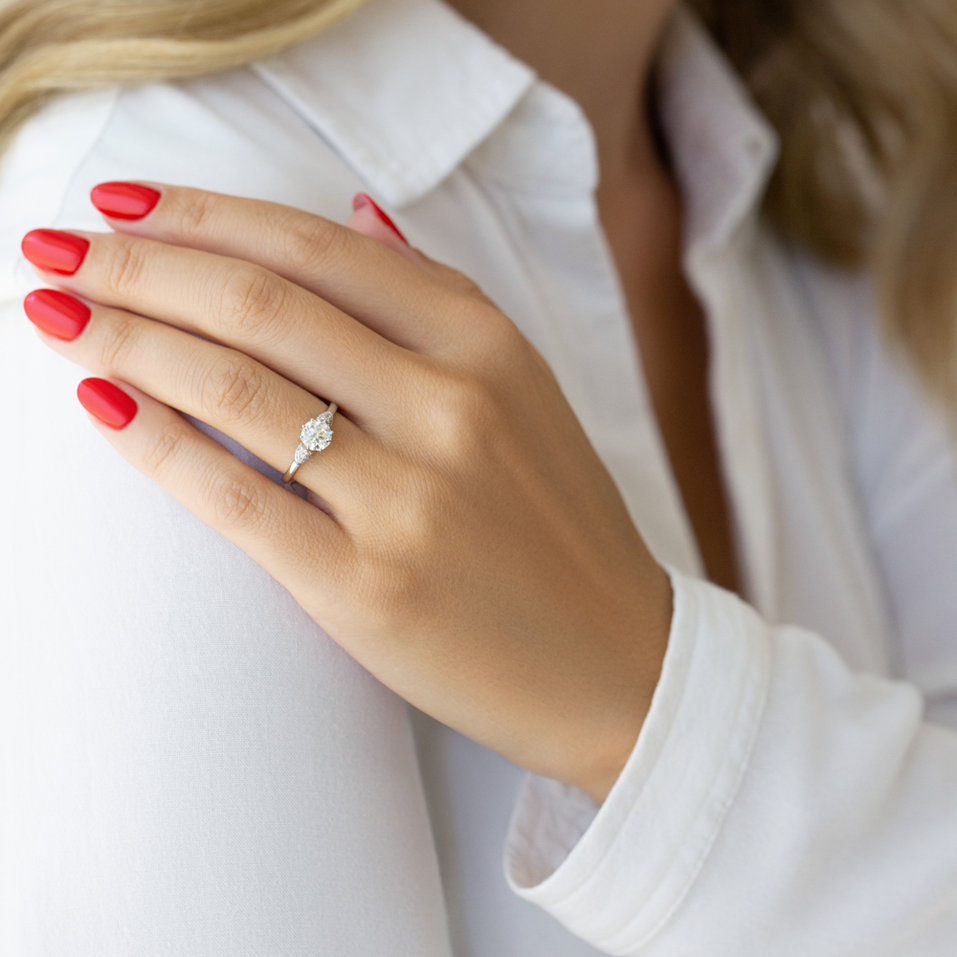 Diamond ring Magic Gentility