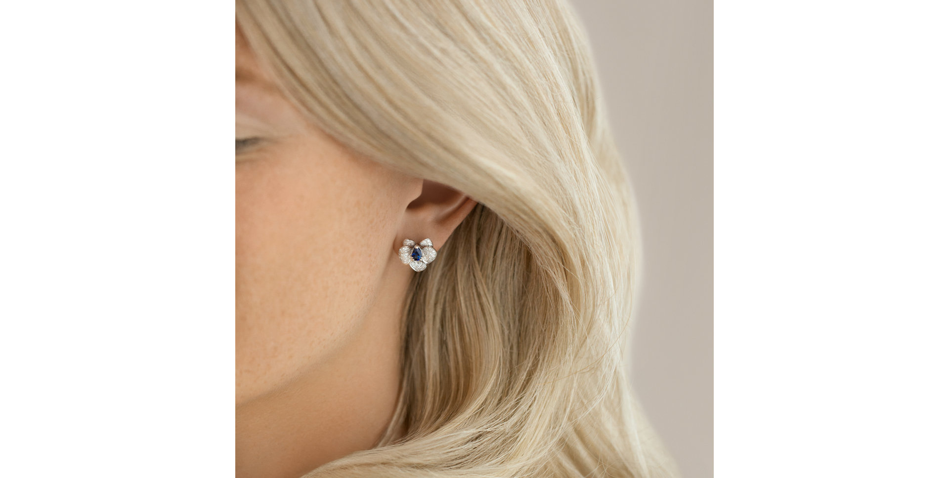 Diamond earrings with Sapphire Sapphire Orchid