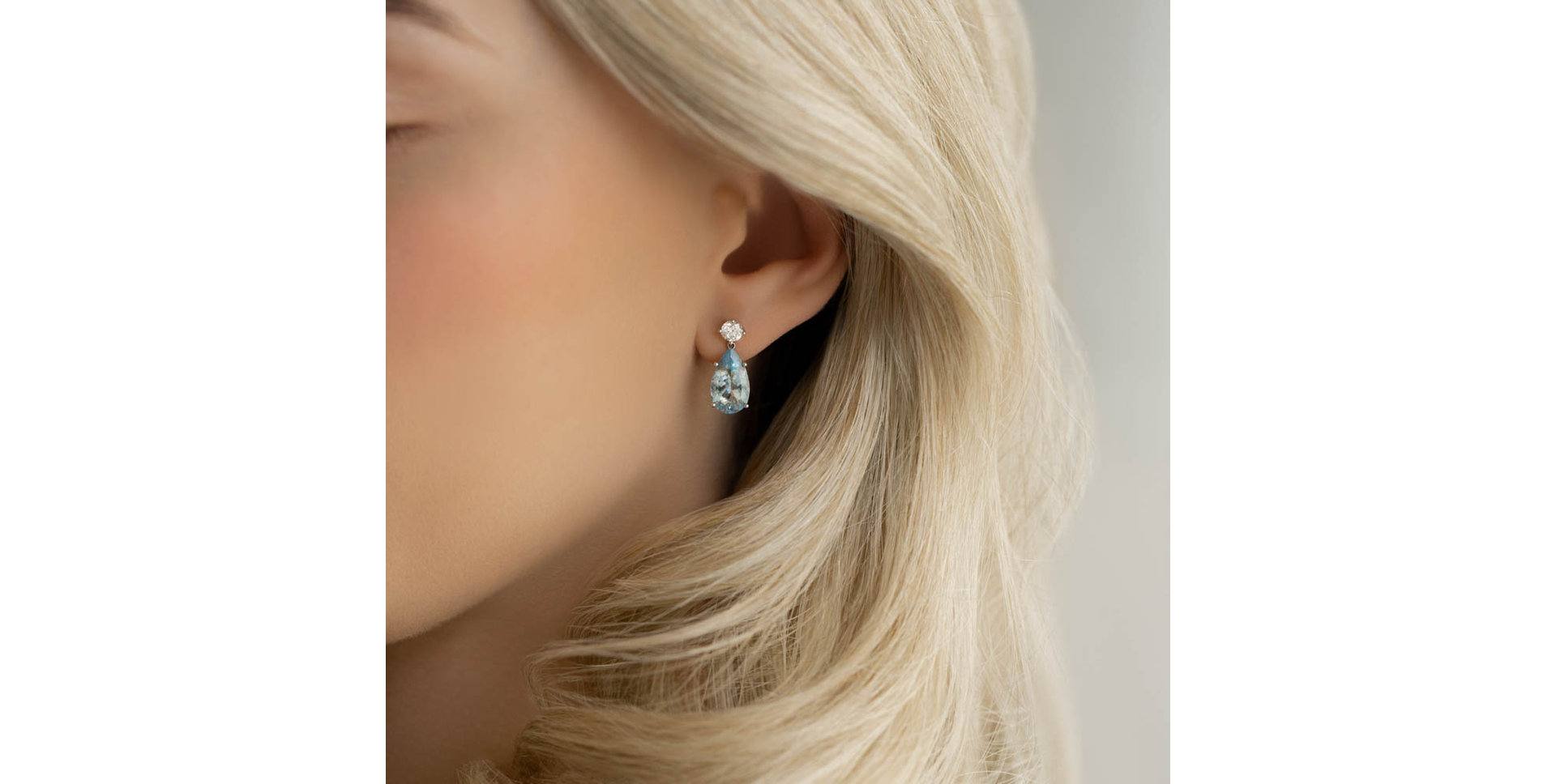 Diamond earrings with Aquamarine Royal Tears