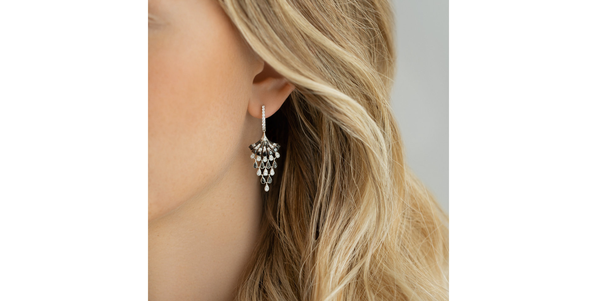 Earrings with black and white diamonds Royal Mesh