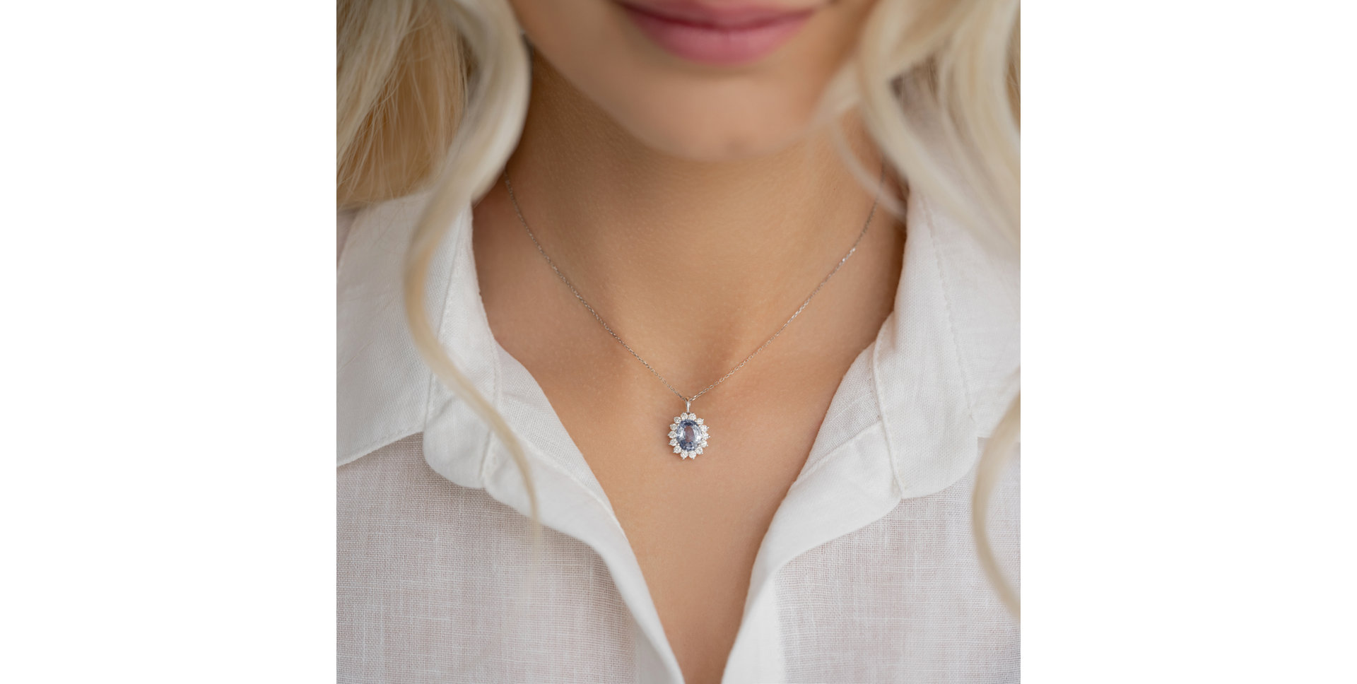 Diamond pendant with Sapphire Princess
