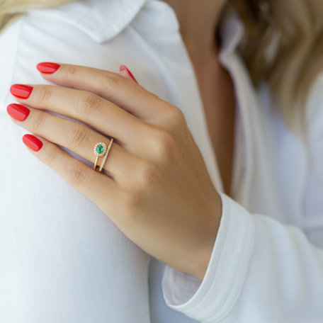 Diamond ring with Sapphire Nicolette
