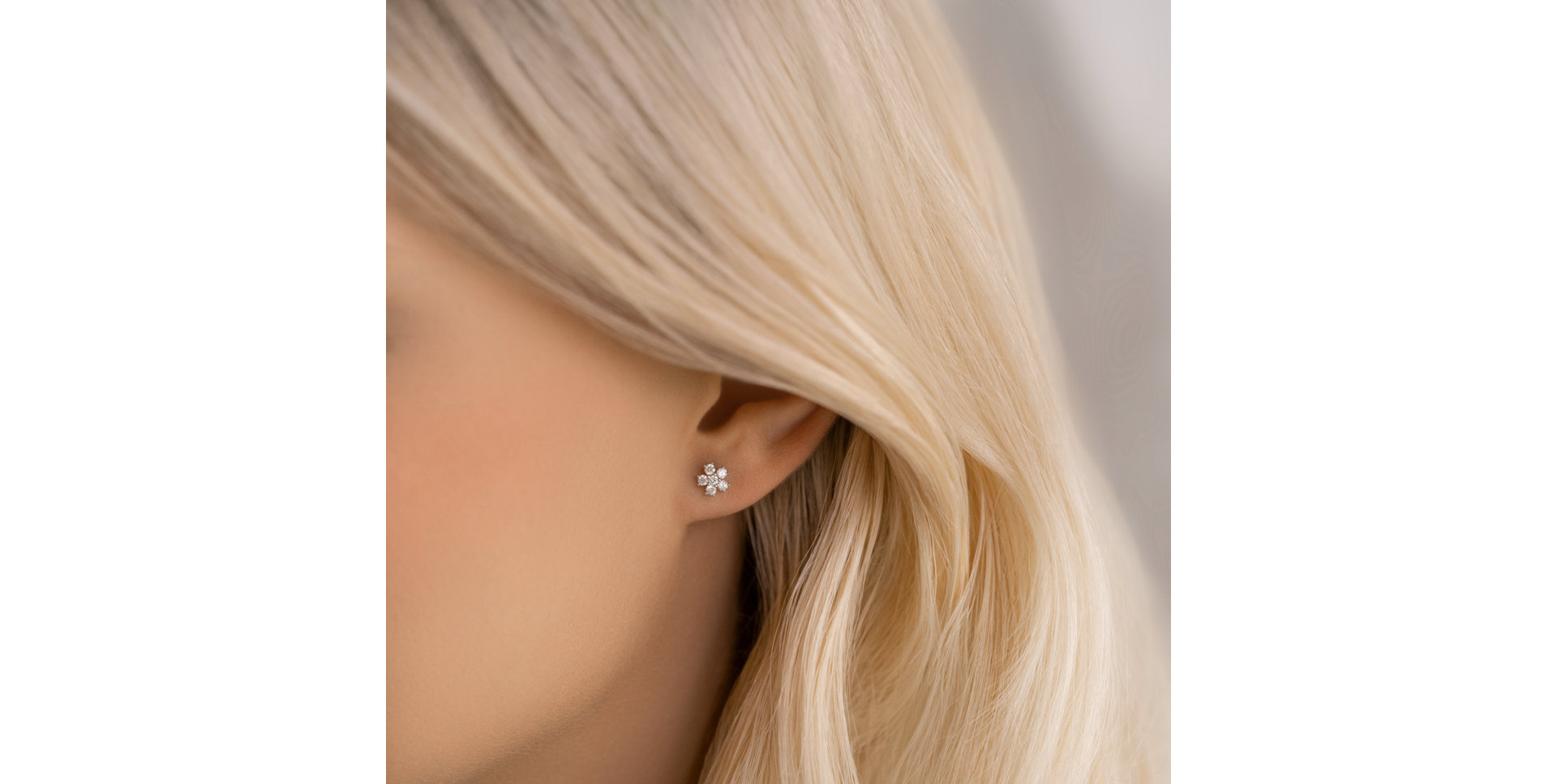 Diamond earrings Sparkless