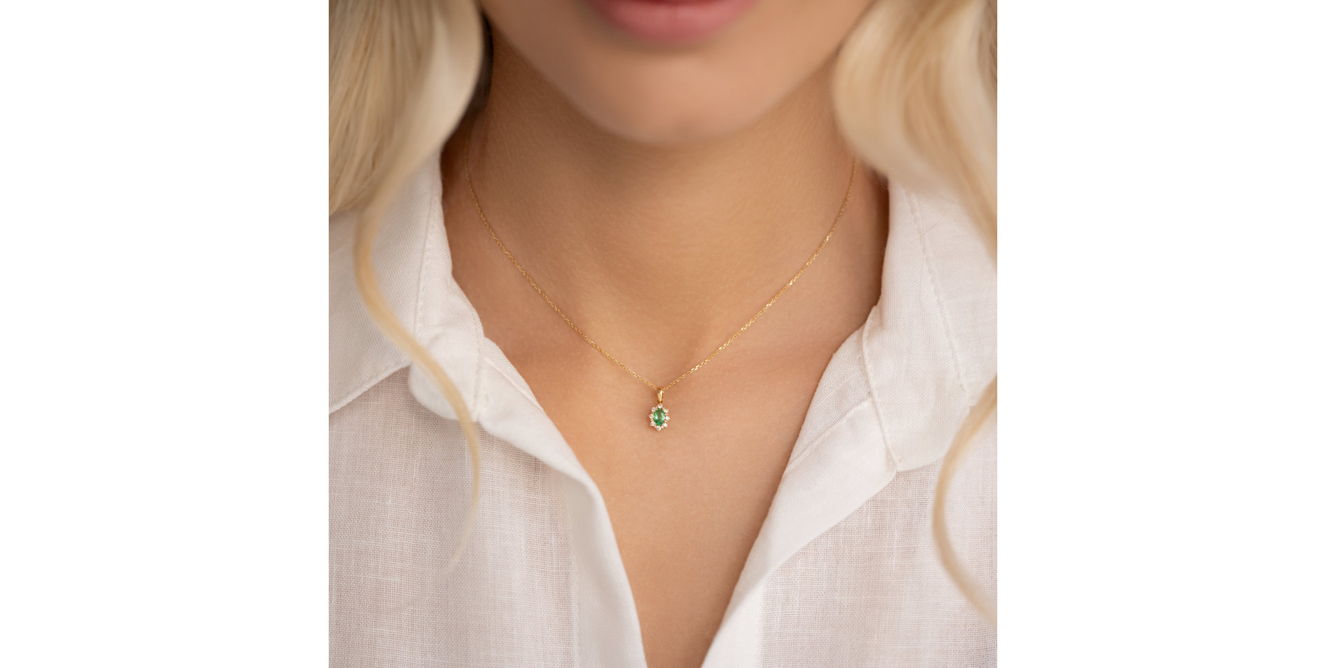 Diamond pendant with Ruby Princess