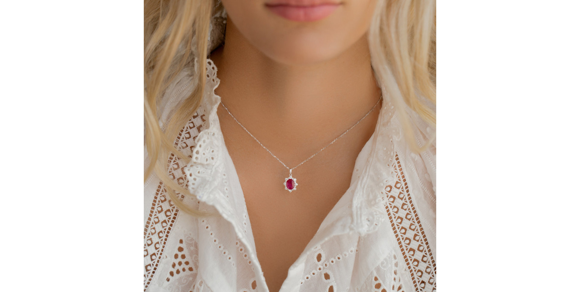 Diamond pendant with Ruby Princess