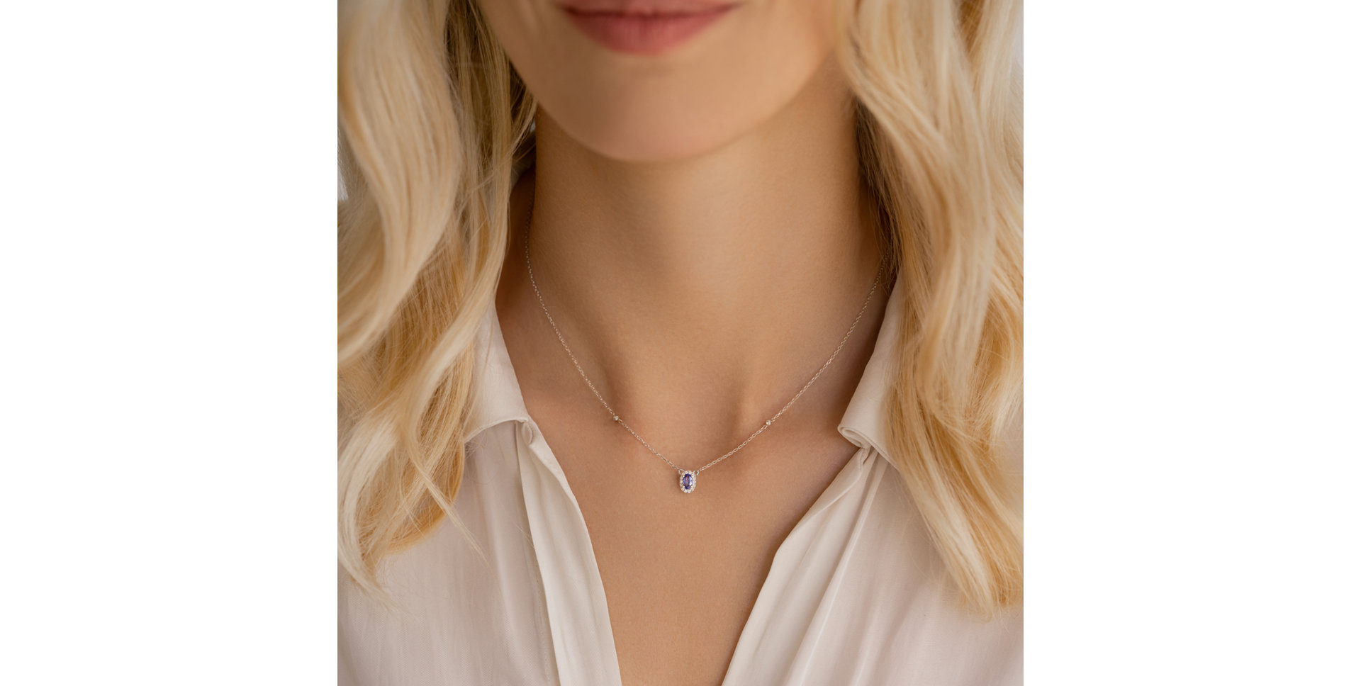 Diamond necklace with Tanzanite Space Gem