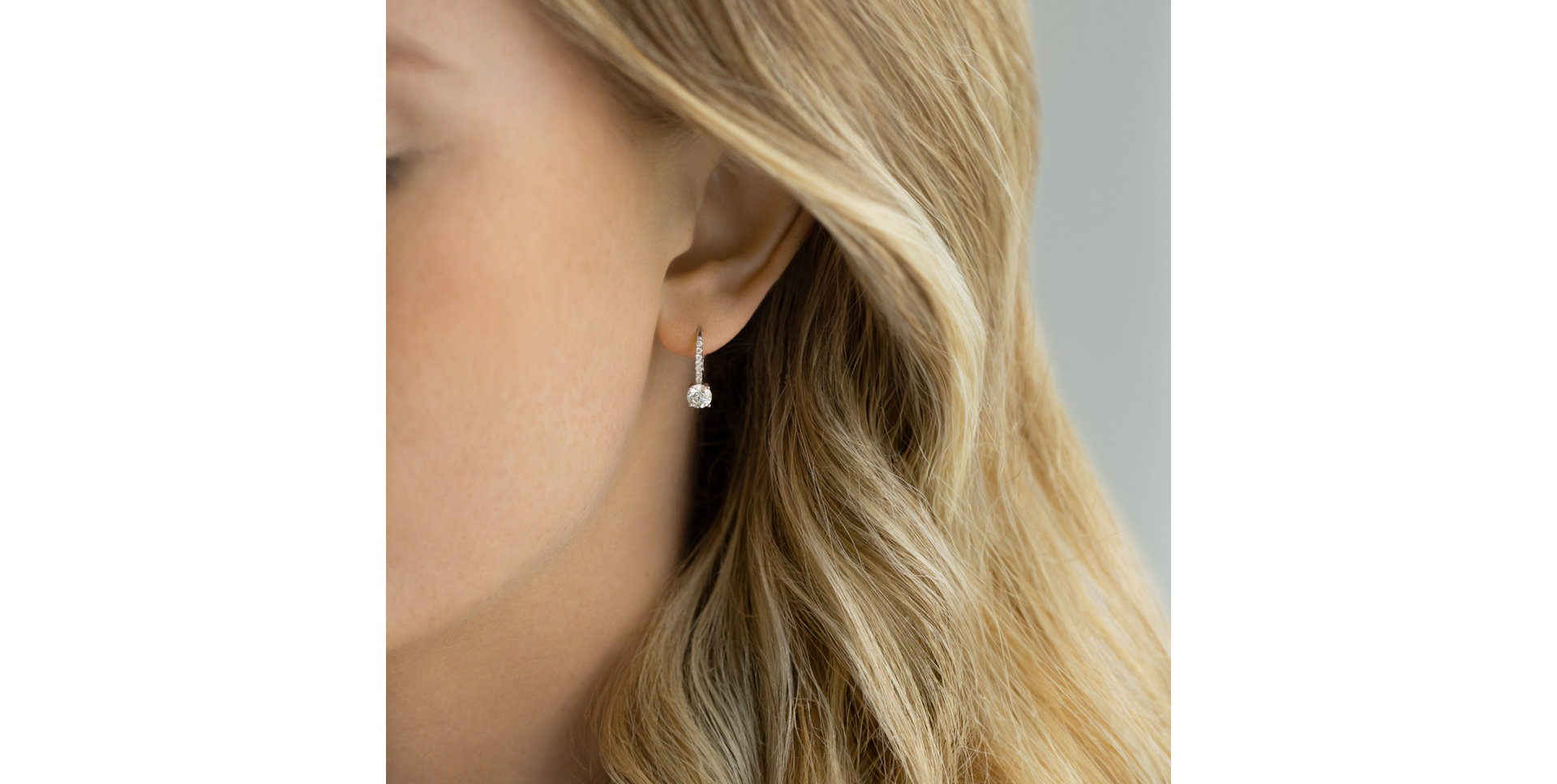 Diamond earrings Famous Glow