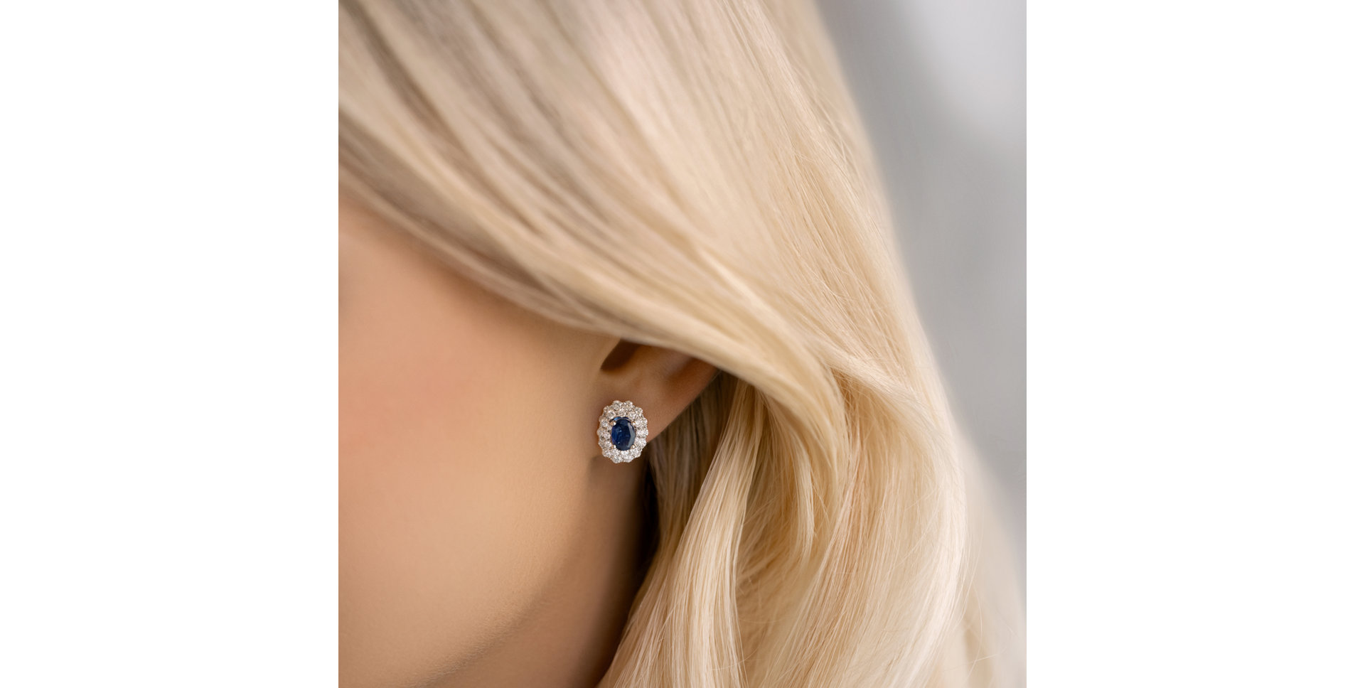 Diamond earrings with Sapphire Precious Secret