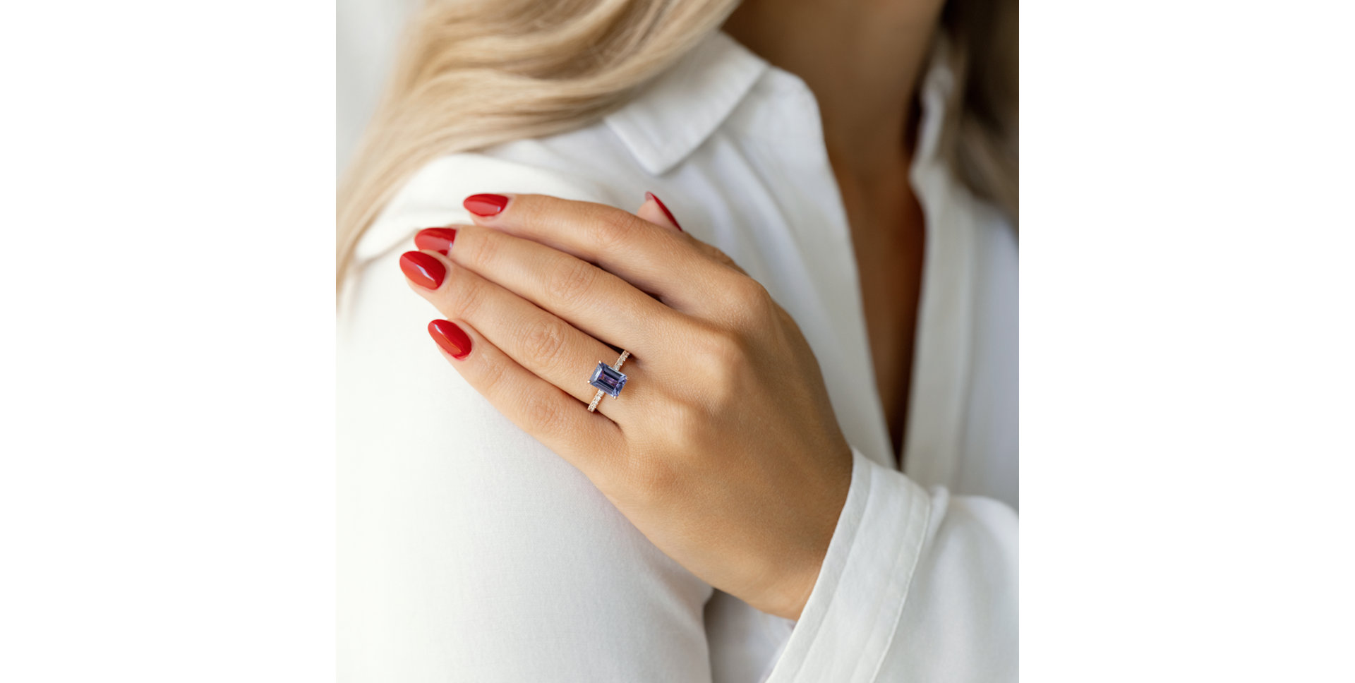 Diamond ring with Tanzanite Proud Promise