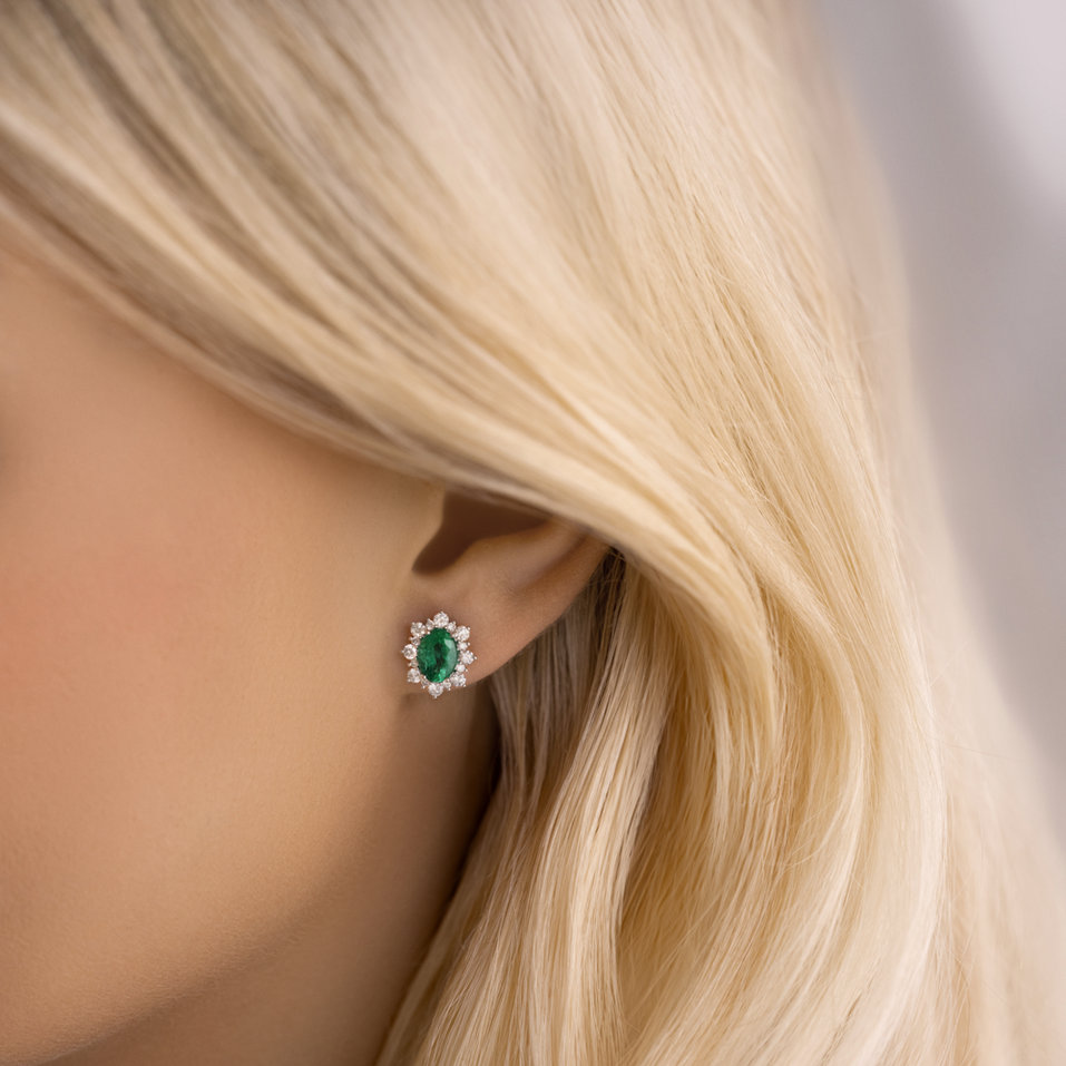 Diamond earrings with Emerald Royal Aurora