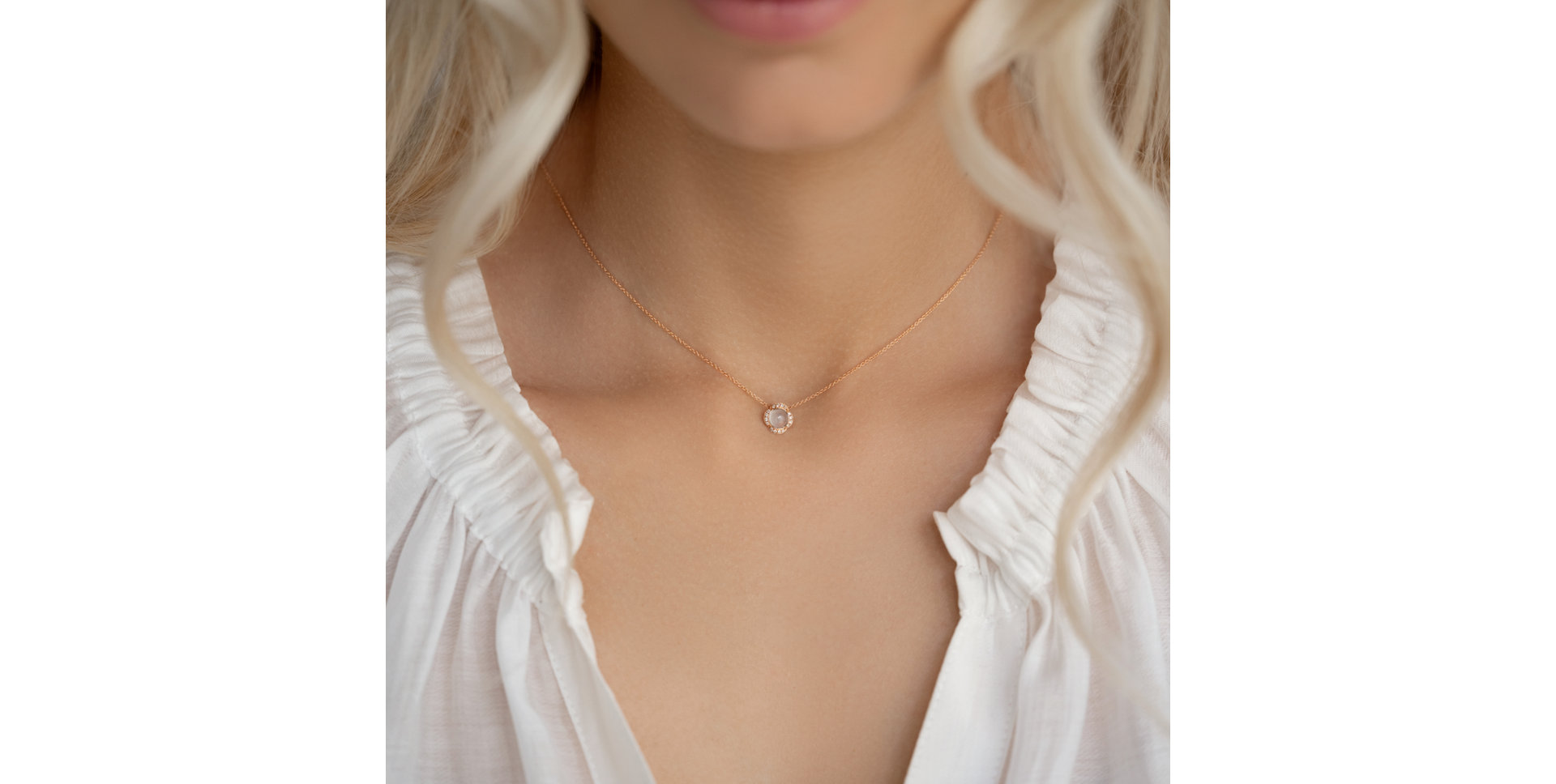 Diamond necklace with Rose Quartz Genevieve